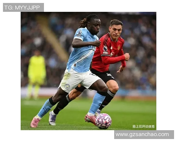 德甲惊天冷门那不勒斯3-0战胜曼联引发全场震动