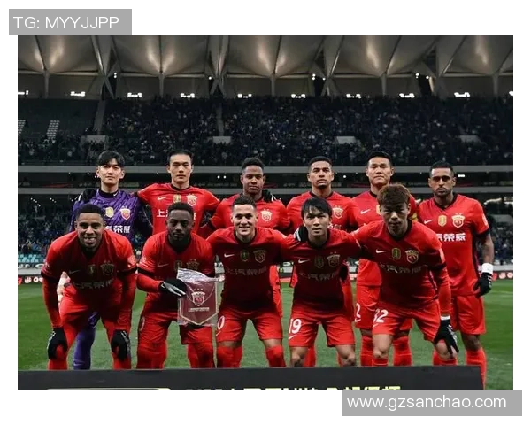 中超精彩对决曼联3-0战胜巴萨点球大战点燃全场热情与转会传闻