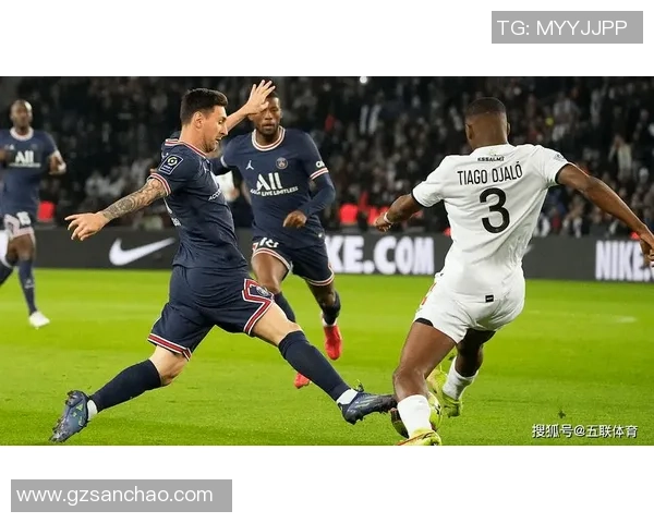 德甲激战：巴黎圣日耳曼与那不勒斯鏖战成平局绝杀瞬间引发全场沸腾